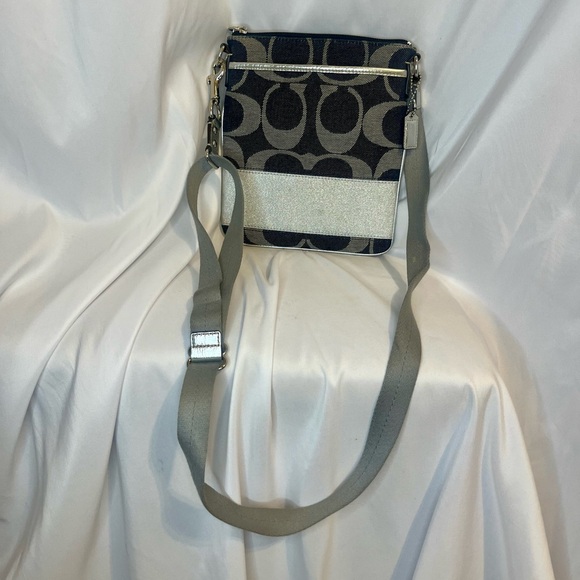 Vintage Y2K monogram denim coach crossbody bag - Picture 1 of 3
